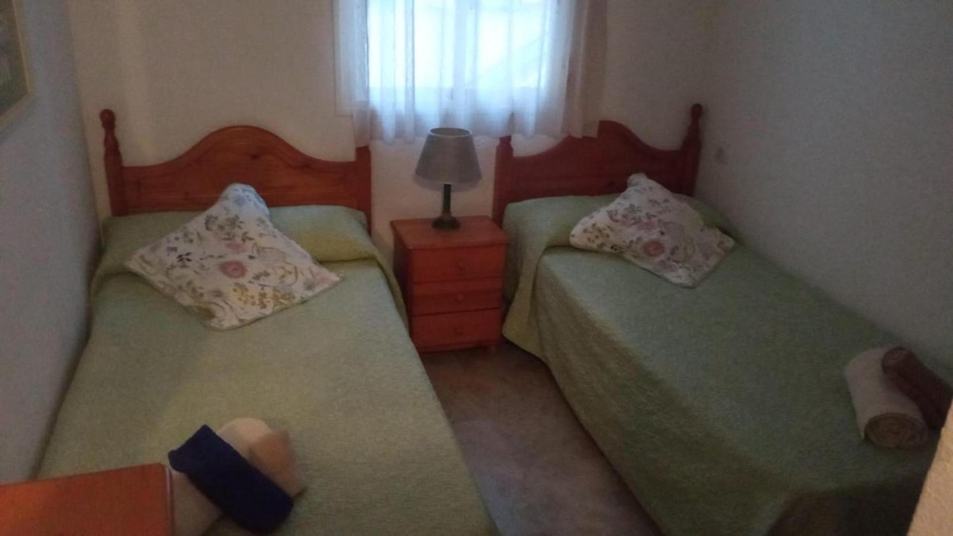 Central 2-Bed Apartment In Estepona Port Exteriör bild